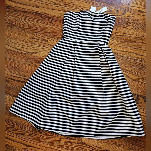 NWT Sans Souci black white striped dress off the shoulders - Picture 2 of 7